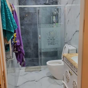 In Baku 160.0 m² apartment is for sale - Image 5