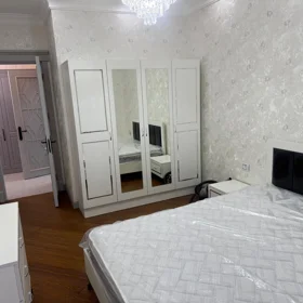 In Baku 70.0 m² apartment is for rent - Image 4