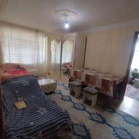 In Baku 65.0 m² apartment is for sale - Image 2