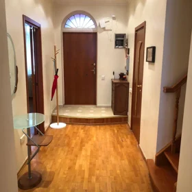 In Baku 100.0 m² apartment is for rent - Image 4