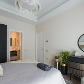 In Baku 110.0 m² apartment is for rent - Image 4