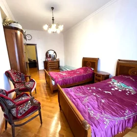 In Baku 150.0 m² apartment is for rent - Image 3