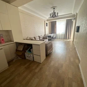 In Baku 110.0 m² apartment is for rent - Image 2