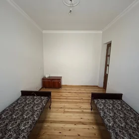 In Baku 80.0 m² house with 3.0 rooms is for rent - Image 5