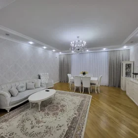 In Baku 143.0 m² apartment is for sale - Image 4