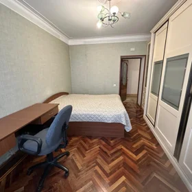 In Baku 80.0 m² apartment is for rent - Image 3