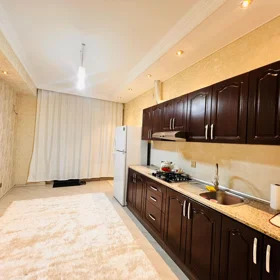 In Baku 100.0 m² apartment is for rent - Image 3