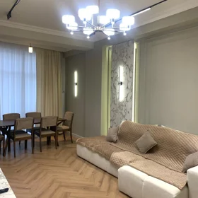 In Baku 90.0 m² apartment is for rent - Image 3