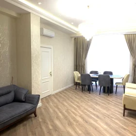 In Baku 105.0 m² apartment is for rent - Image 2