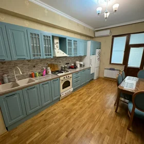 In Baku 120.0 m² apartment is for rent - Image 4