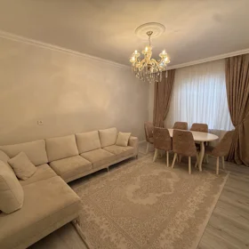 In Baku 75.0 m² house with 3.0 rooms is for sale - Image 2