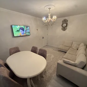 In Baku 75.0 m² house with 3.0 rooms is for sale - Image 3