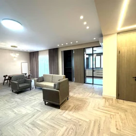 In Baku 160.0 m² apartment is for rent - Image 3