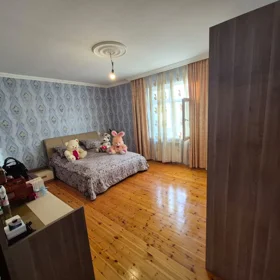 In Baku 100.0 m² house with 3.0 rooms is for sale - Image 4