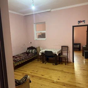 In Baku 90.0 m² house with 2.0 rooms is for rent - Image 3