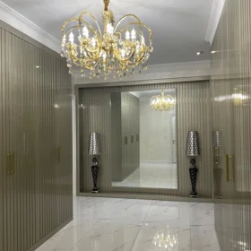 In Baku 200.0 m² apartment is for sale - Image 3