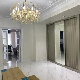 In Baku 200.0 m² apartment is for sale - Image 5