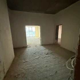 In Baku 149.0 m² apartment is for sale - Image 3