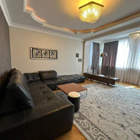 In Baku 125.0 m² apartment is for sale - Image 4