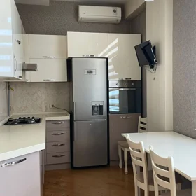 In Baku 100.0 m² apartment is for sale - Image 5