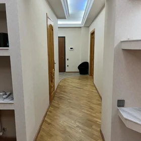 In Baku 154.0 m² apartment is for sale - Image 3