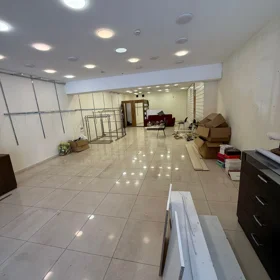 In Baku 100.0 m² commercial is for rent - Image 2