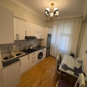 In Khirdalan 70.0 m² apartment is for rent - Image 4