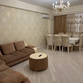In Baku 140.0 m² apartment is for rent - Image 2