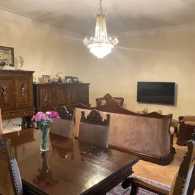 In Baku 100.0 m² apartment is for sale - Image 3