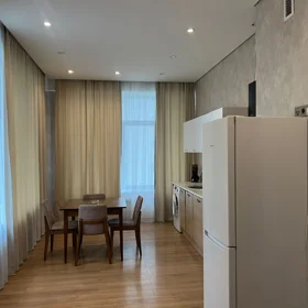 In Baku 179.0 m² apartment is for rent - Image 5