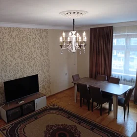 In Baku 80.0 m² apartment is for rent - Image 2