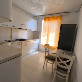 In Baku 100.0 m² apartment is for rent - Image 4