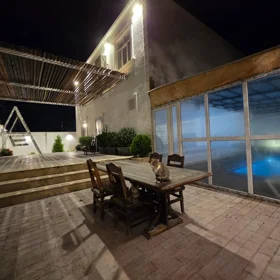 In Baku 180.0 m² house with 5.0 rooms is for rent - Image 2