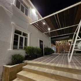 In Baku 180.0 m² house with 5.0 rooms is for rent - Image 3