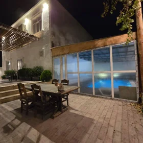 In Baku 180.0 m² house with 5.0 rooms is for rent - Image 4