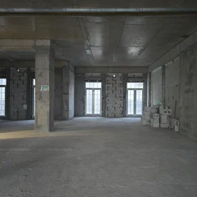 In Baku 215.0 m² apartment is for sale - Image 5