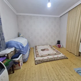 In Baku 100.0 m² house with 4.0 rooms is for sale - Image 4