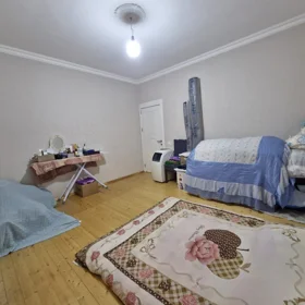 In Baku 100.0 m² house with 4.0 rooms is for sale - Image 5