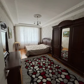 In Baku 127.0 m² apartment is for rent - Image 3