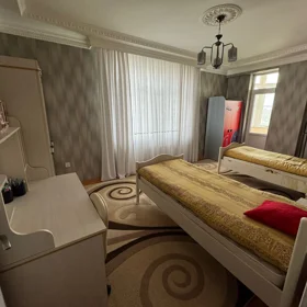 In Baku 127.0 m² apartment is for rent - Image 4