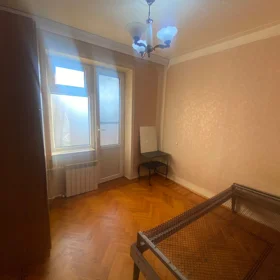 In Baku 110.0 m² apartment is for rent - Image 3