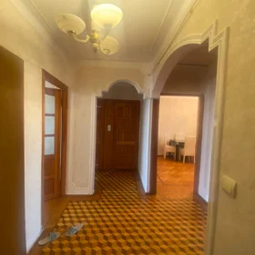 In Baku 110.0 m² apartment is for rent - Image 5