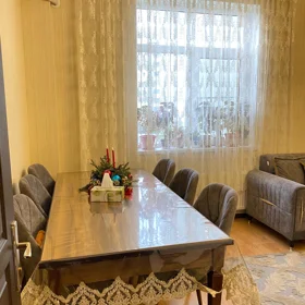 In Baku 93.0 m² apartment is for sale - Image 4