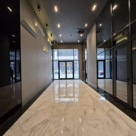 In Baku 194.0 m² apartment is for sale - Image 2