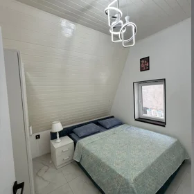 In Baku 69.0 m² house with 3.0 rooms is for rent - Image 5