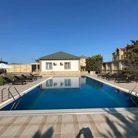 In Baku 211.0 m² house with 4.0 rooms is for rent - Image 4