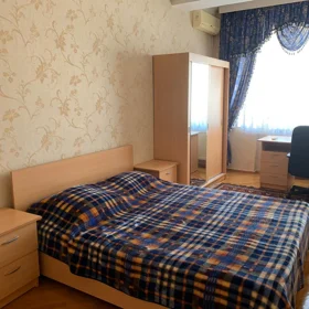 In Baku 200.0 m² apartment is for rent - Image 5