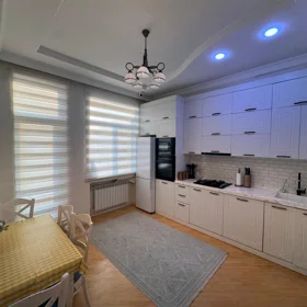 In Baku 96.0 m² apartment is for rent - Image 2