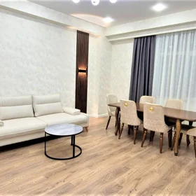 In Baku 140.0 m² apartment is for rent - Image 2