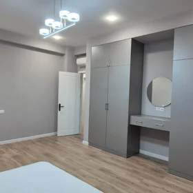 In Baku 140.0 m² apartment is for rent - Image 4